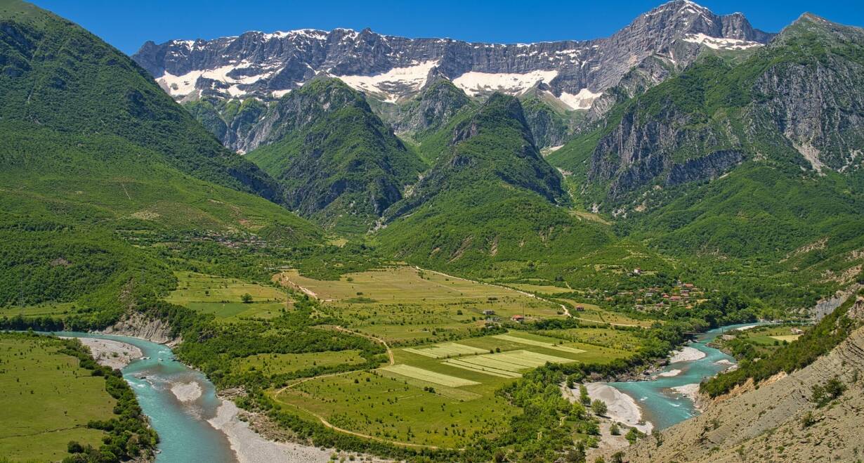 Albanië actief en cultuur: tussen de Adriatische Zee en Albanese Alpen - AlbaniëKajakken op het Skadar meer