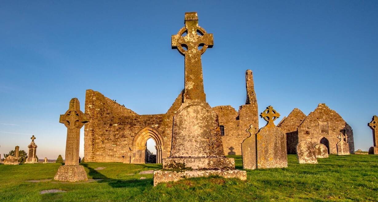Fly & Drive Ierland: glooiende heuvels, ruige rotsen en de Ring of Kerry - IerlandDublin – Tullamore (166 km)